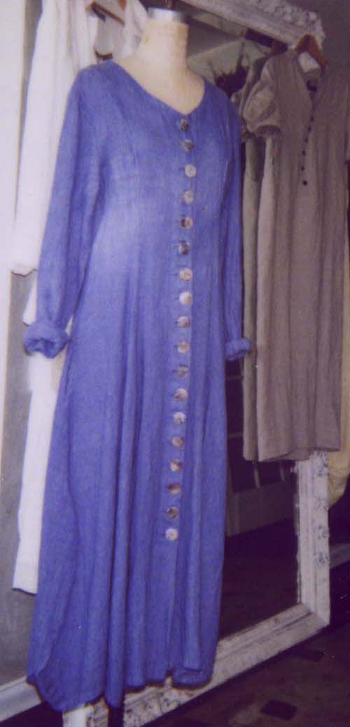 blue porter dress.jpg (44477 bytes)